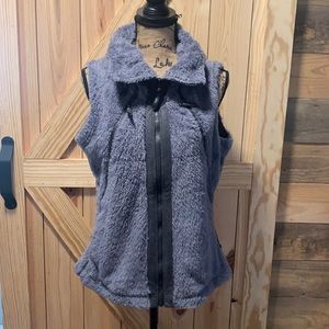 NWT  Kuhl Vest - L